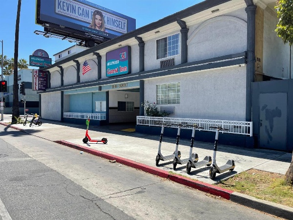 Hollywood Guest Inn image 2