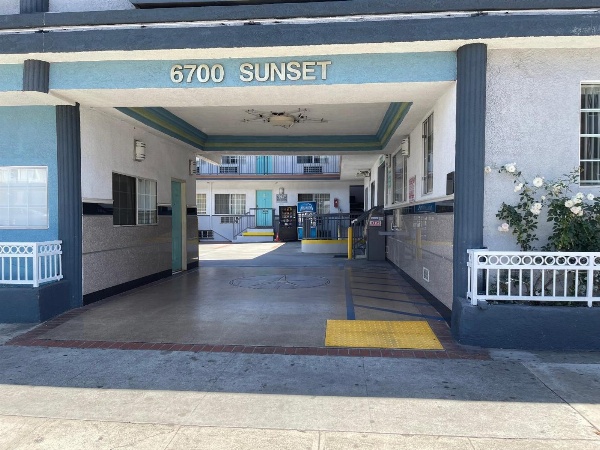Hollywood Guest Inn image 3